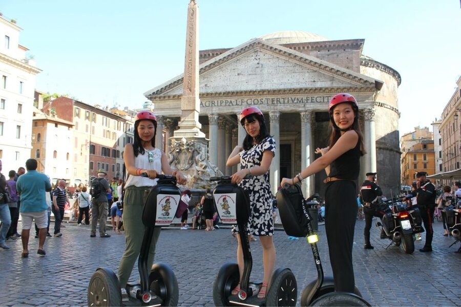 Ancient Rome Half-Day Segway Tour - Where you start: Piazza del Gesù and the 3-hour rhythm
