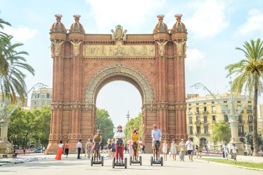 Barcelona: 2,5hr Art of Gaudí Segway Tour - Price and Value: What $42 Gets You (and Why Entry Changes the Math)