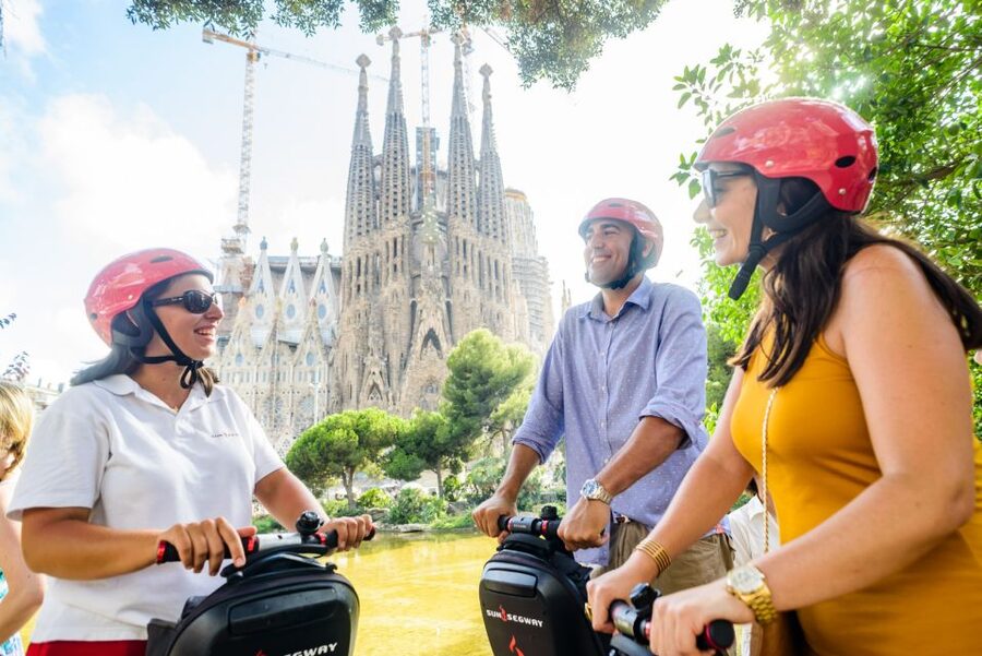 Barcelona: 2,5hr Art of Gaudí Segway Tour - Why a Gaudí Segway Tour Works in Barcelona’s Streets