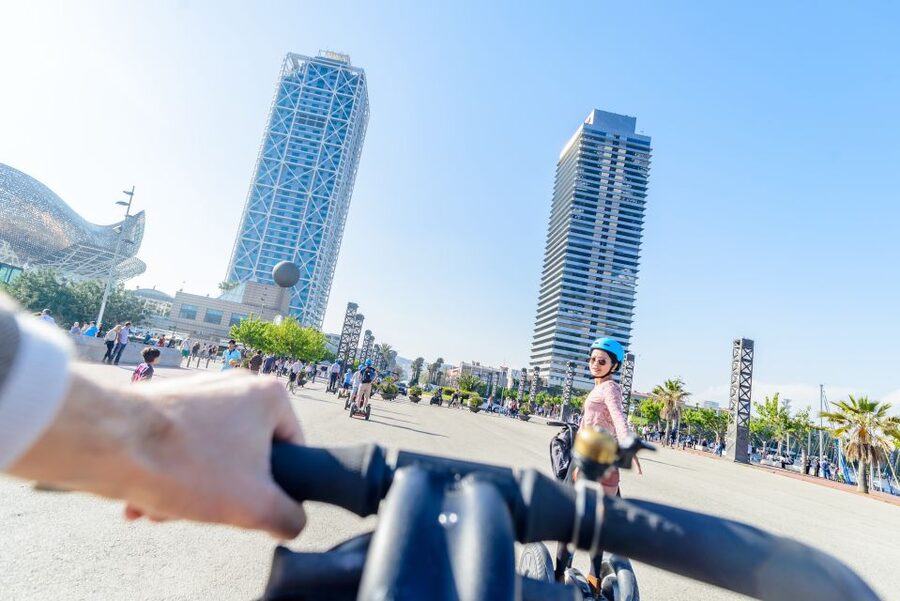 Barcelona: City and Seafront Guided Segway Tour - Getting Oriented: Meeting Spots and the 15-Minute Safety Briefing