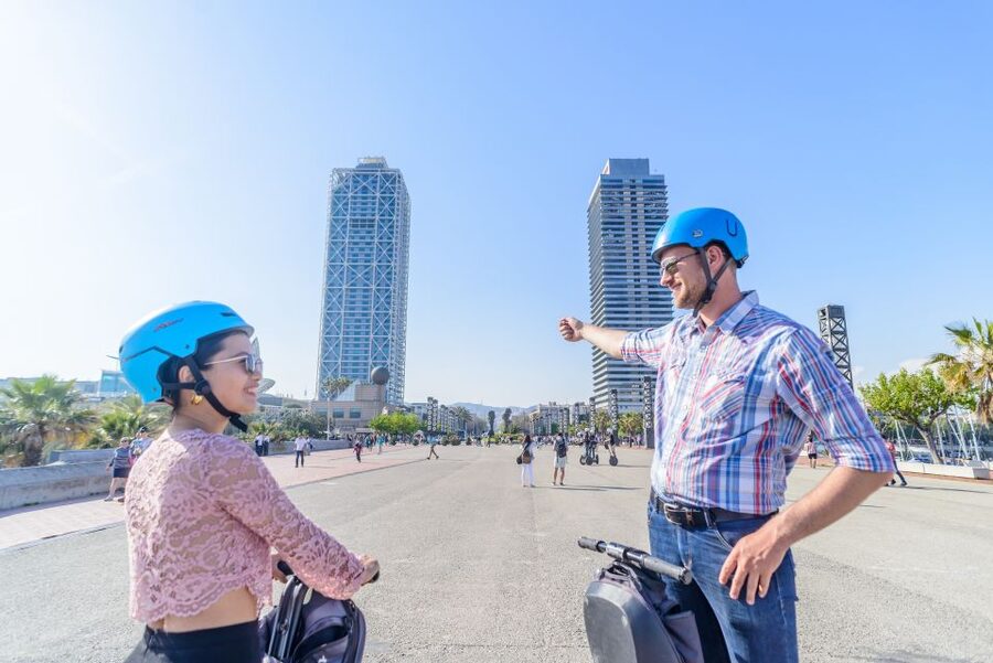 Barcelona: City and Seafront Guided Segway Tour - Arc de Triomf to Parc de la Ciutadella: Plants, fountains, and photo stops