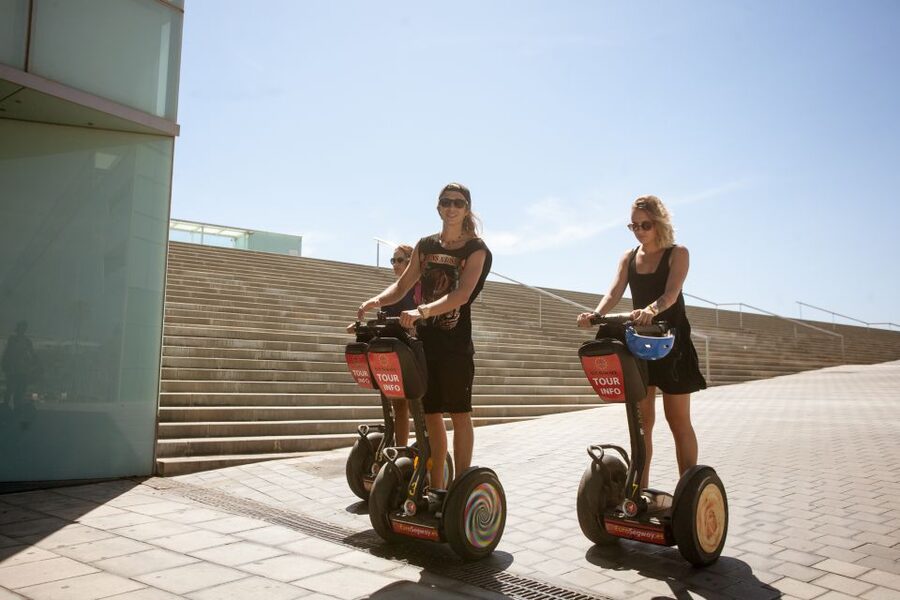 Barcelona: City Highlights Guided Segway Tour - Arc de Triomf, Ciutadella Park, and the Parliament Area