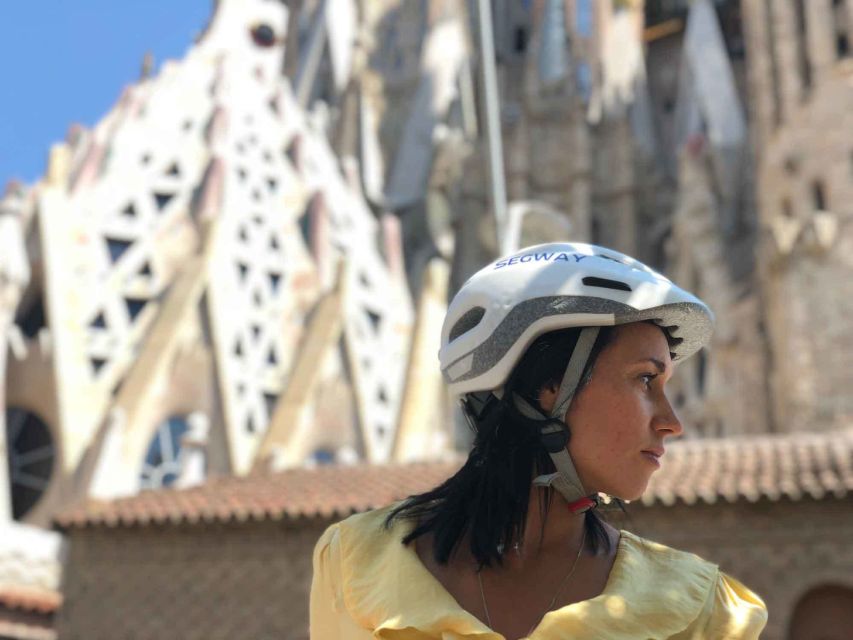 Barcelona: Gaudí Sightseeing Guided Segway Tour - Gothic Quarter to Port Vell: Getting Oriented Fast