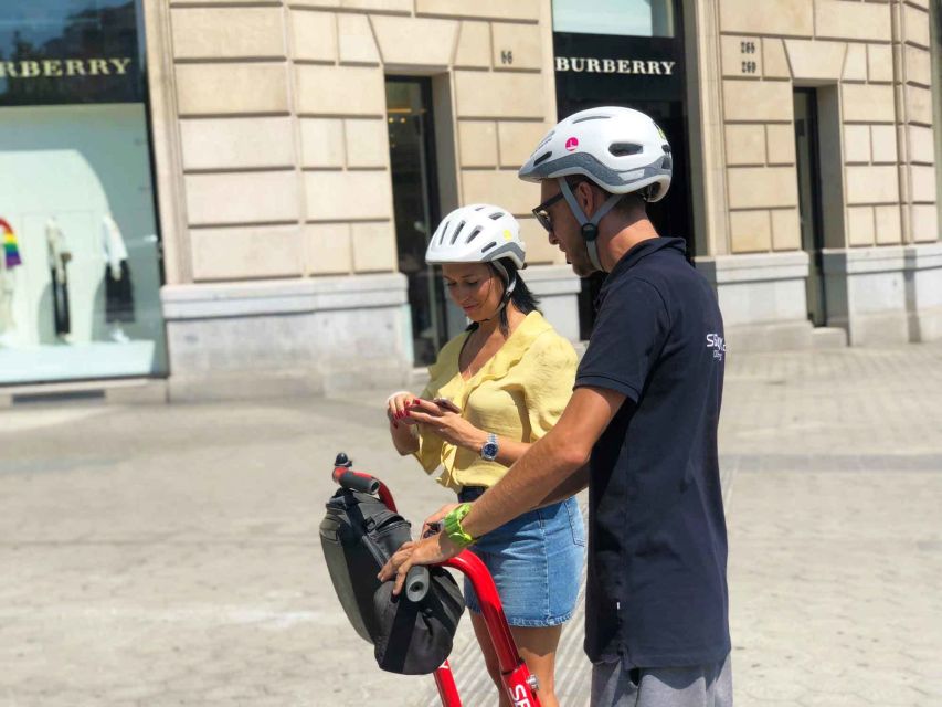 Barcelona: Gaudí Sightseeing Guided Segway Tour - Parc de la Ciutadella and Arc de Triomf: Park Energy, Landmark Meaning