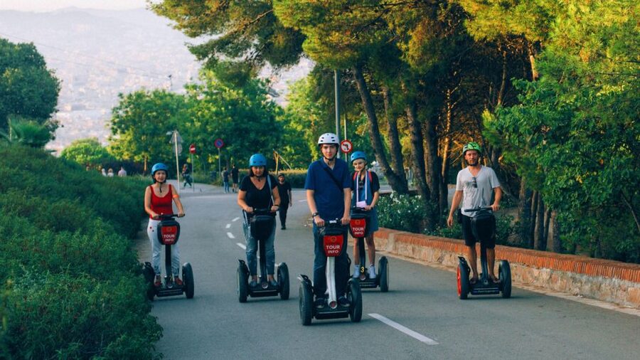 Barcelona: Montjuïc Guided Segway Tour - Montjuïc Castle: the 17th-century fortress moment with big skyline payoff