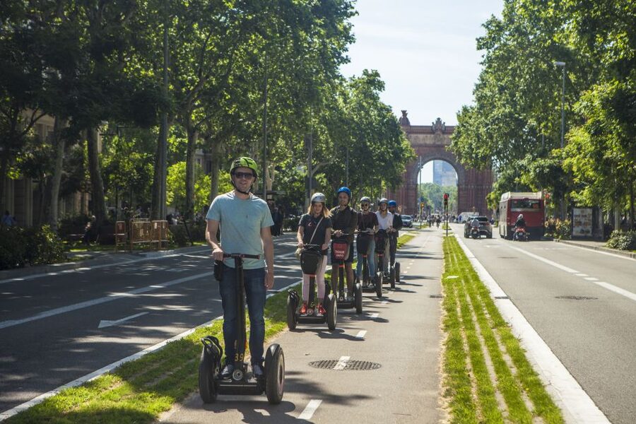 ❤️Barcelona Segway Tour ❤️ with a Local Guide - Parc de la Ciutadella and the Monumental Fountain: A “Pause” in the Motion