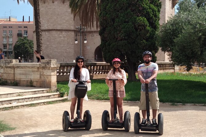 Cabecera Park Private Segway Tour - Safety first: weight limits, practice time, and weather reality