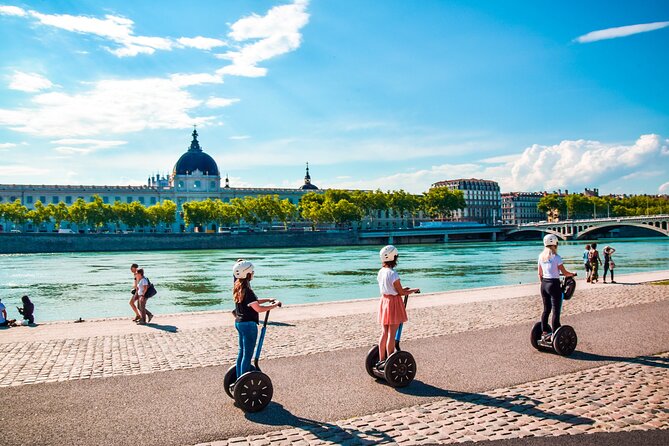 Lyon Segway Discovery Tour - 1h - Training that helps you get confident fast