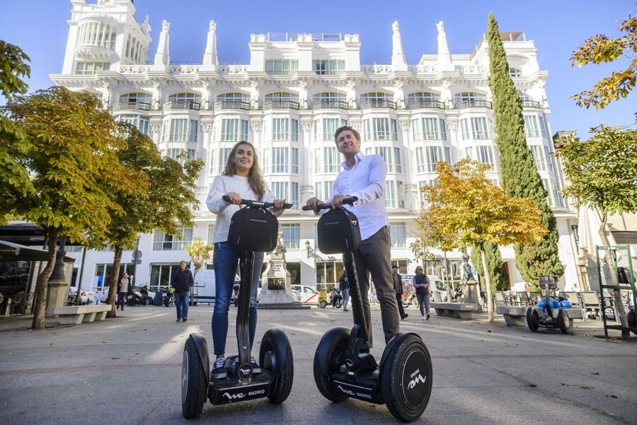 Madrid: 1.5-Hour Old Town Highlights Segway Tour - Plaza de Oriente: French garden views and a clean first “wow”