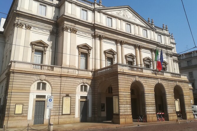 Milan: Segway Tour Local Tourist Guide Live - 2 hours & half - What Makes the Segway Part Easy: Helmets and Small-Group Energy