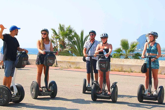 Private Live Guided Barcelona Segway Tour - 180 min - Estació de França: a quick hit of everyday Barcelona