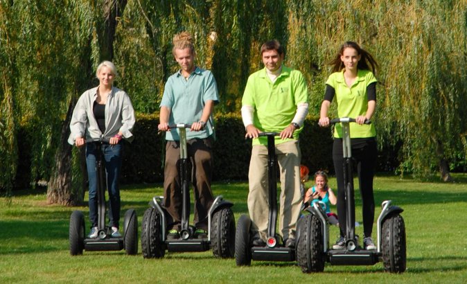 ️ Segway Fun Tour of Prague to Castle and Strahov Monastery viewpoint & Brewery - The role of the guide: history, pacing, and how to steer the vibe