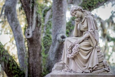 Segway Tour in Historic Bonaventure Cemetery in Savannah - The Best Part: Stop at Graves You Actually Want to See