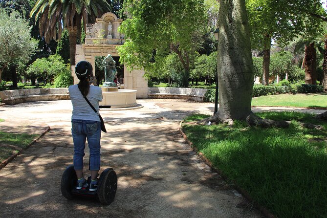 Valencia 3 Parks Private Segway Tour. - Meeting point near Ciutat Vella: easy to find, easy to start