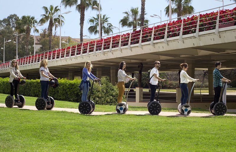 Valencia: Cabecera Park and Bioparc Segway Tour - Logistics that affect your experience: meeting point and time on the clock