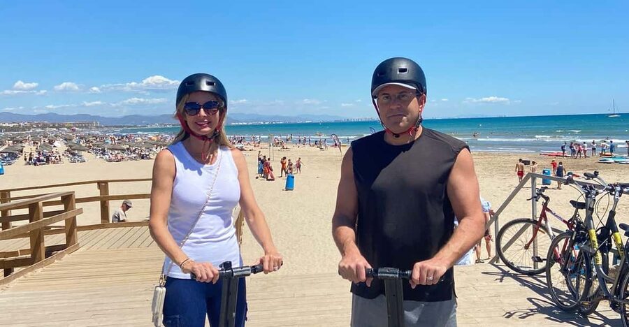 Valencia: Fantastic Segway Tour from the Center to the Beach - How the route loops back: Ciutat Vella and the ending feel