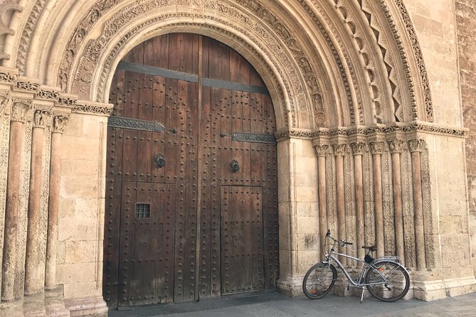 Valencia Old Town Private Tour by Bike or Electric Ride - Santa Catalina Church: a quick stop with real tower payoff