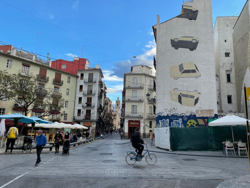 Valencia Old Town Segway Tour - Meeting point on Carrer de Nàquera, plus the quick Segway lesson