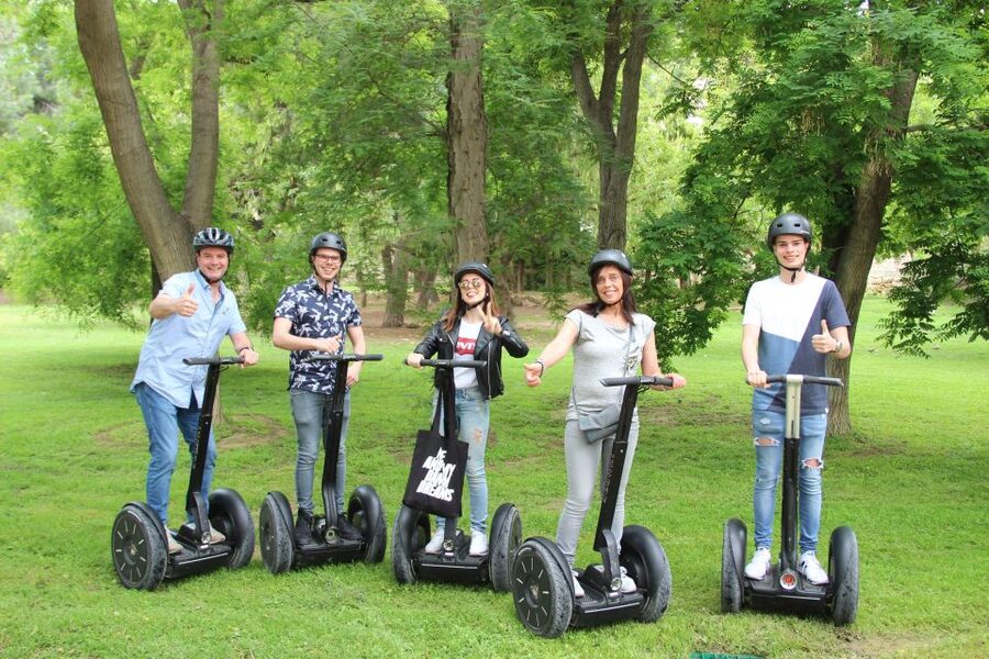 Valencia: Turia Park Segway Tour - Royal Gardens at the end: roses, sculptures, parrots, and shade