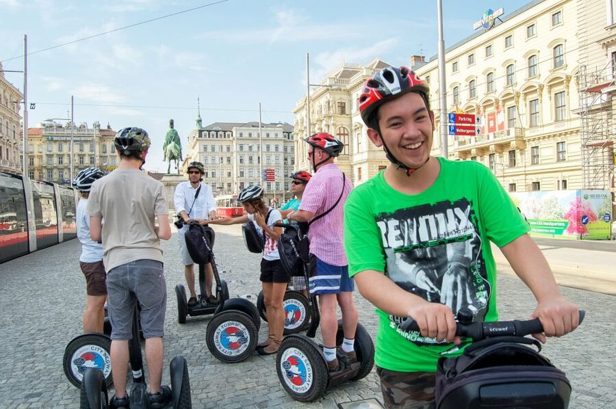 Vienna City Segway Tour - Photo stops and guide style: why the human element matters