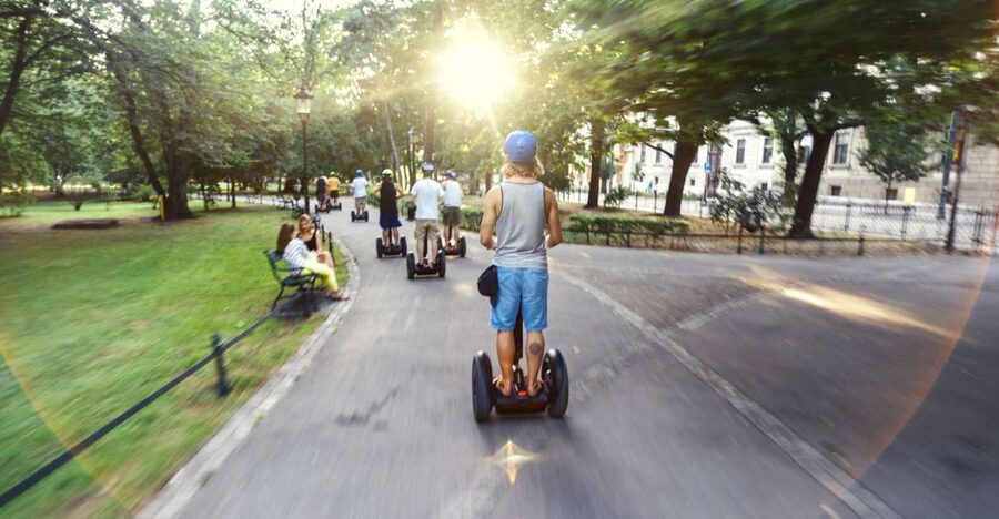 Warsaw: 2-Hour Guided Segway Tour - Crossing Into Praga: Pre-War Streets and the Creative District Story