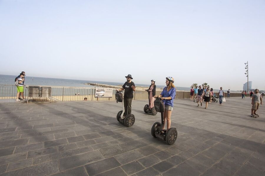❤️Welcome to Barcelona❤️ Segway Tour - Gothic Quarter Barcelona: medieval lanes from a new angle
